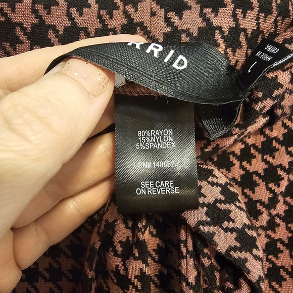 Torrid Pink and Black Houndstooth Joggers - Picture 8 of 10